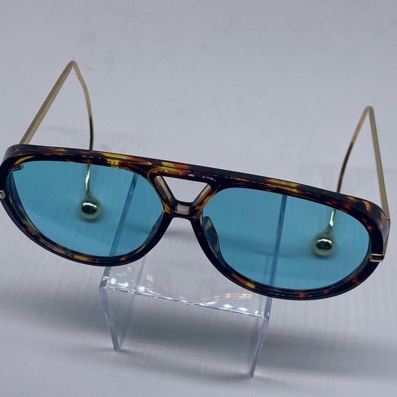 Stylish Blue and Gold Tortoise Shell Sunglasses
